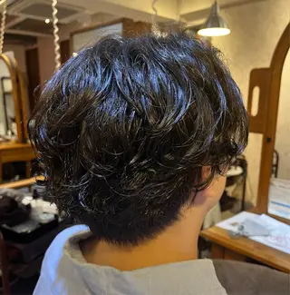 ショート パーマ メンズ 佐藤槙哉 サトウシンヤのヘアスタイル