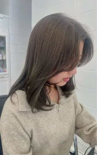 ミディアム カラー レイヤーカット/艶髪 ✨💭KIRARIのヘアスタイル