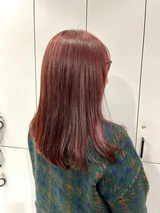 ロング カラー 山本 佳奈のヘアスタイル