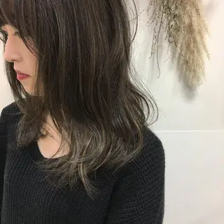セミロング カラー タナカ タクヤのヘアスタイル