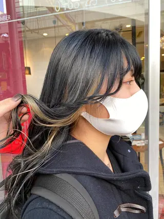 ロング カラー デザインカラー✨新倉 佑奈のヘアスタイル