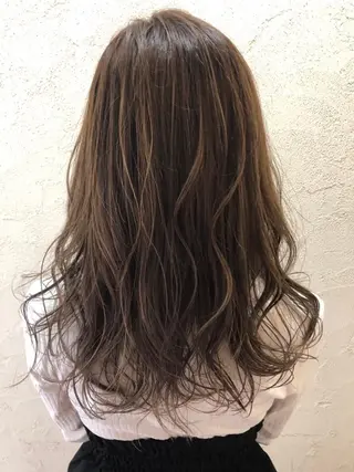 カラー シールエクステ/ ハイトーンカラーのヘアスタイル