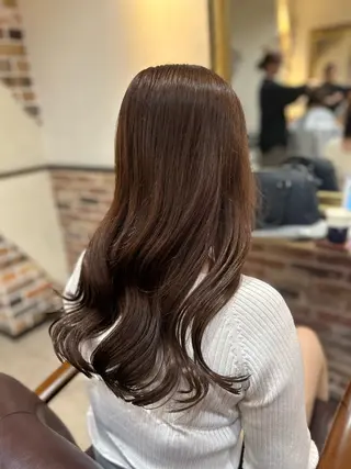 ロング 飯星慧斗 /ブリーチ、縮毛矯正のヘアスタイル