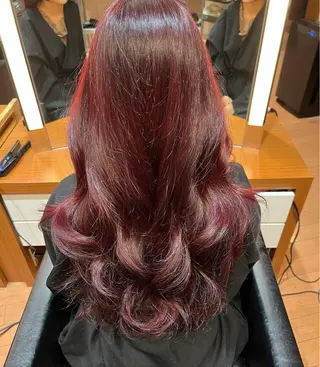 ロング カラー 柴田 綺音のヘアスタイル