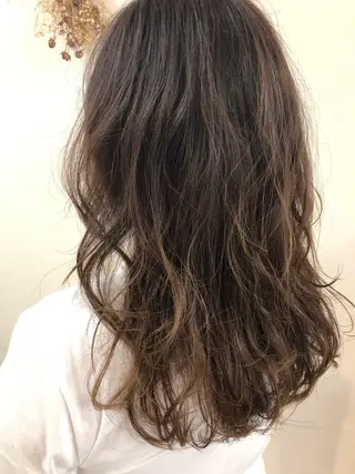 ミディアム カラー タナカ タクヤのヘアスタイル