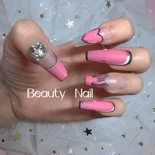 ネイル Moonstone Salonのネイルデザイン