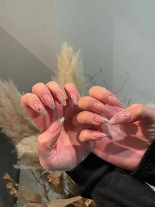 ネイル Kuwata Arisa⋆🍒⭒˚のネイルデザイン