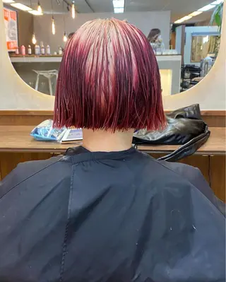 ショート カラー パーマ ヘアアレンジ デザインカラー/ボブ ブリーチカラー/ユリのヘアスタイル