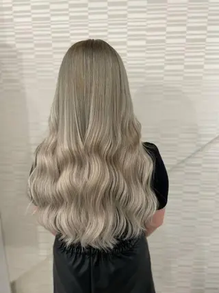 ロング KOSEI シールエクステのヘアスタイル