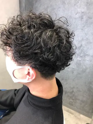 パーマ メンズ Noyヨシモト ヒロトのヘアスタイル