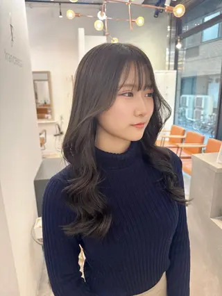 ロング カラー 赤み無し柔らかカラー 【梅田】madokaのヘアスタイル