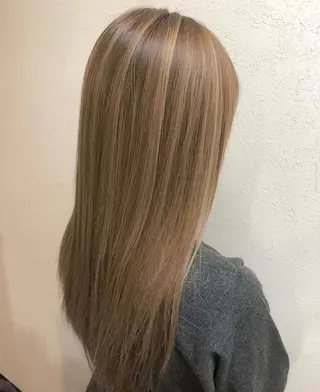 ロング 工藤 綾華のヘアスタイル