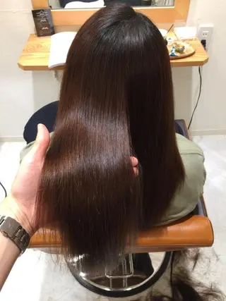 ロング ツヤ髪専門美容師 桑原 和誠のヘアスタイル