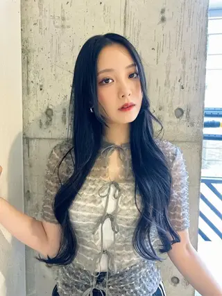 ロング 高槻/大学生にも人気 🥰ルービック高槻のヘアスタイル