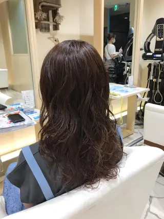 ロング カラー パーマ 三代 ゆりあのヘアスタイル