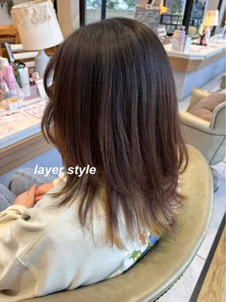 ロング 岡本 梨沙のヘアスタイル