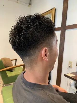 ショート メンズ newi saLyu 片岡ふきのヘアスタイル