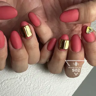 ネイル S02 𝙲𝚑𝚒𝚎のネイルデザイン