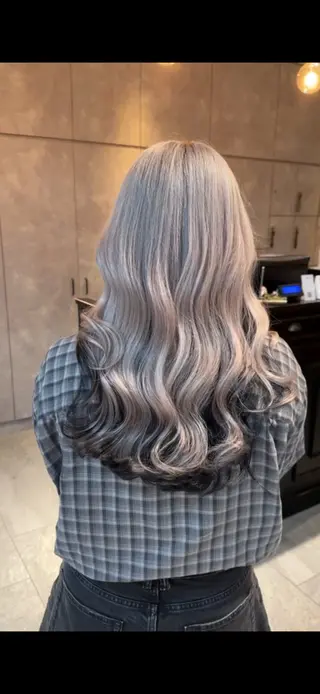 ミディアム カラー パーマ ヘアアレンジ メンズ ブリーチカラー🤍 颯馬🐈‍⬛のヘアスタイル