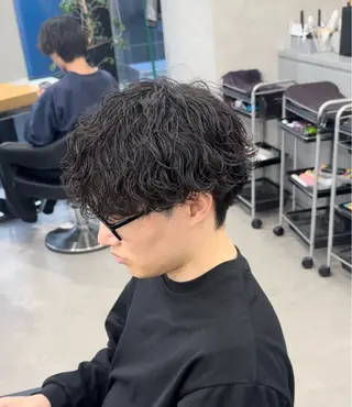 ショート カラー パーマ 福井祥太／海外風 /プードルパーマのヘアスタイル