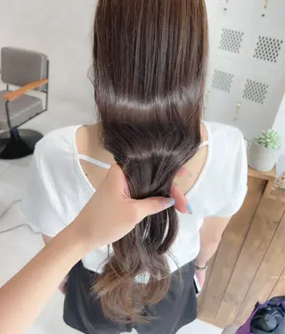 セミロング カラー 🎀レイヤー・艶カラ ー🎀YUMEKAのヘアスタイル