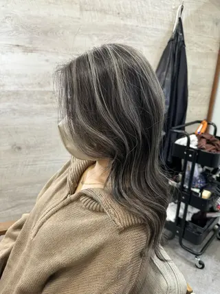 ショート カラー ブリーチ koheiのヘアスタイル