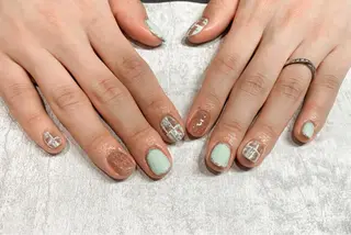 ネイル 長谷川 奈緒美のネイルデザイン