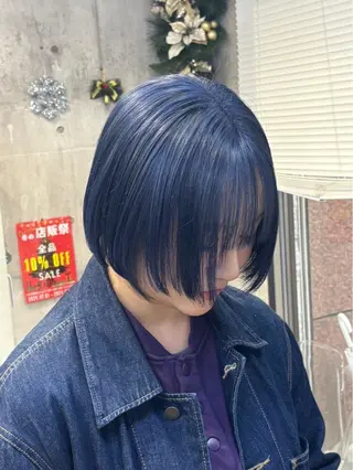 ショート 💙透明感カラー推し 🇰🇷ココロ🦋のヘアスタイル