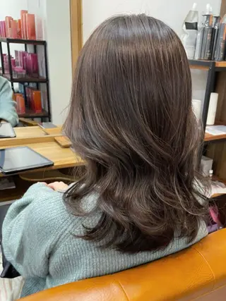 ミディアム 石川 理恵のヘアスタイル