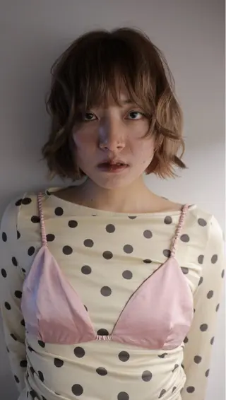 ショート カラー hono/ボブ/ ハイトーン/ベージュのヘアスタイル