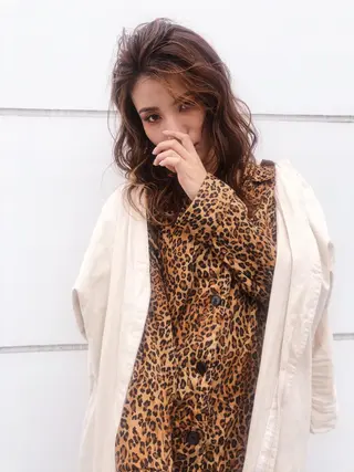 ロング 横田 美咲のヘアスタイル