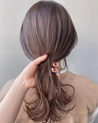 セミロング カラー Hatanaka Airiのヘアスタイル