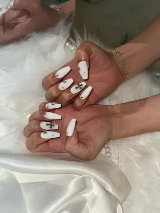 ネイル Nailsalon SKiのネイルデザイン