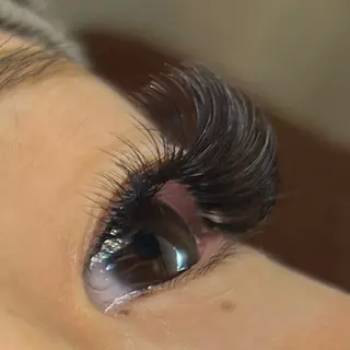 マツエク・マツパ Lyspois natsuのマツエク・マツパデザイン