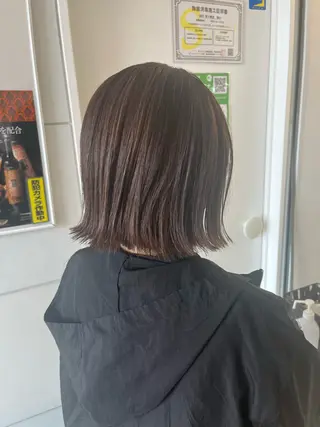 ミディアム ベージュカラー/ いぢちるみのヘアスタイル