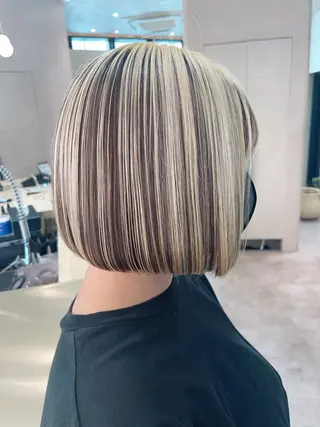 ショート カラー レイヤー似合わせ 透明感カラーりきやのヘアスタイル