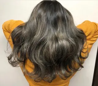 セミロング カラー 森 健人のヘアスタイル