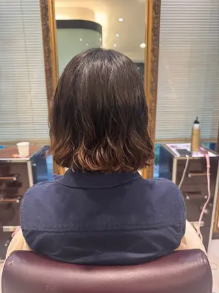 ショート 大人可愛い♡コテ巻き パーマ🌼杉田 萌恵のヘアスタイル