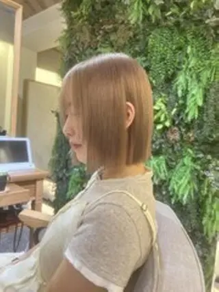 ショート カラー &.TIGRE KUMAMOTOのヘアスタイル