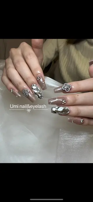 セミロング Umi nail& eyelash ゆみのマツエク・マツパデザイン