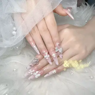 ネイル &ME ネイルサロンのネイルデザイン