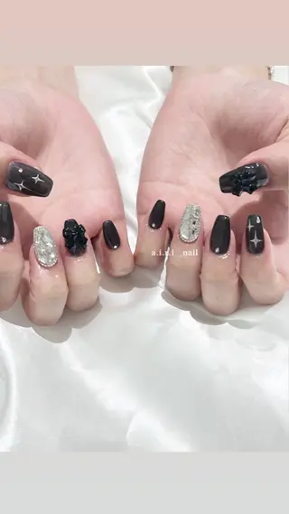 ネイル 𝗮𝗶𝗿𝗶 🌙のネイルデザイン