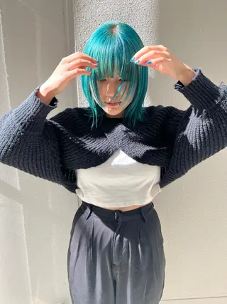 ミディアム カラー ヘアアレンジ ハッシュレイヤー ༊*·˚ リナのヘアスタイル