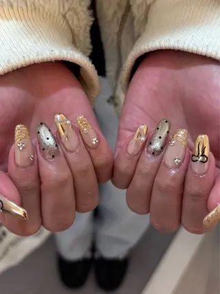 ネイル mimi 高石桃朱のネイルデザイン