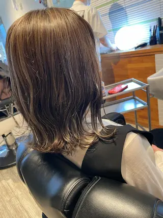 ミディアム カラー 通い続けられるサロン ママ美容師　明日香のヘアスタイル