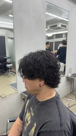 パーマ メンズ 田中 辰弥のヘアスタイル