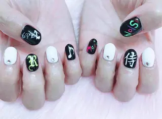 ネイル MoonNail ユリ🌸のネイルデザイン