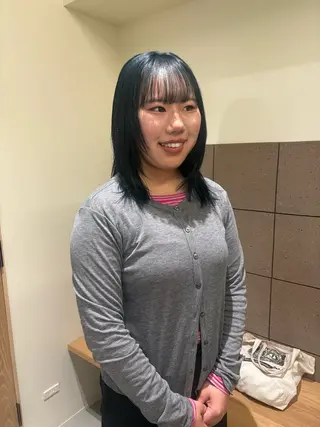 セミロング natsuki /HUIのヘアスタイル