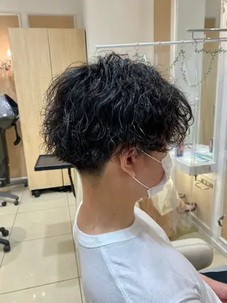 ショート パーマ メンズ メンズ特化型美容師 栗山勇人のヘアスタイル