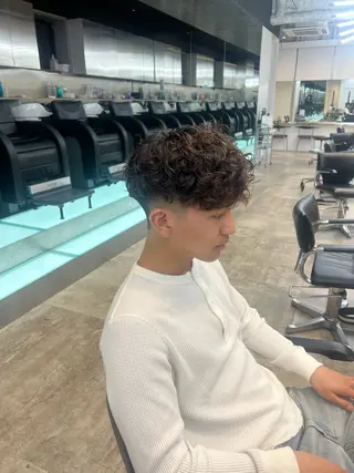 パーマ メンズ fifth PARK所属・fifth PARK HIN★T★のヘアスタイル